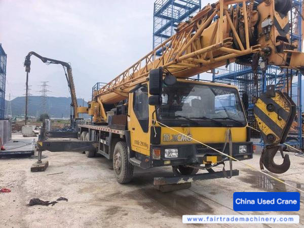 Buy XCMG 20K5 Used Crane / 1